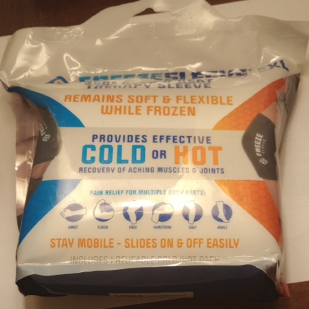 Ice And Heat Cold or Hot Therapy Sleeve Gel Reusable Flexible Size S/M